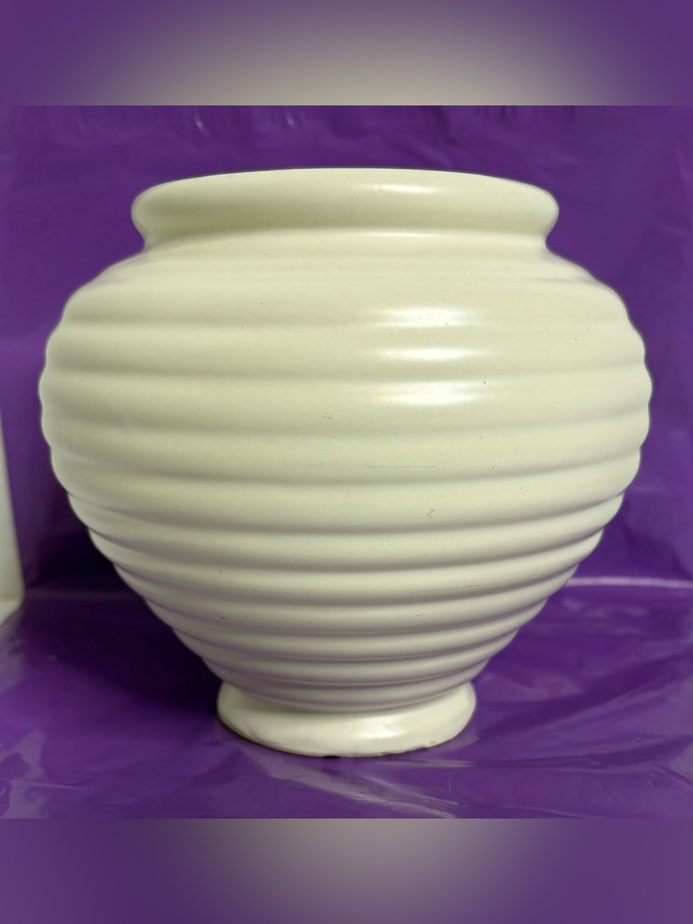 Hull 418 Cream Ribbed Ceramic Vase - Home Accents Decor